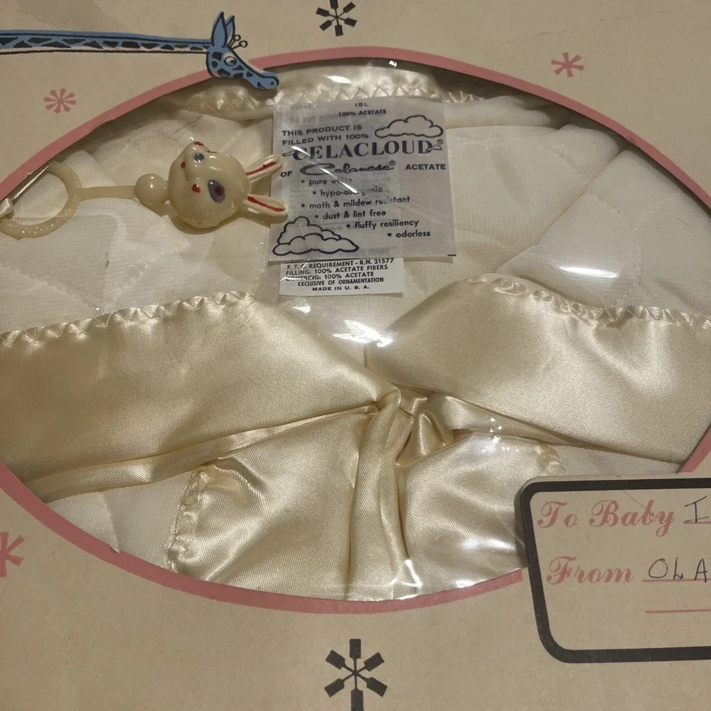NOS Vtg 50s CelaCloud Baby Crib Blanket Cream Satin Trim Quilted w/Bunny Rattle